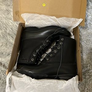 Sperry Men’s Saltwater Duck Boots